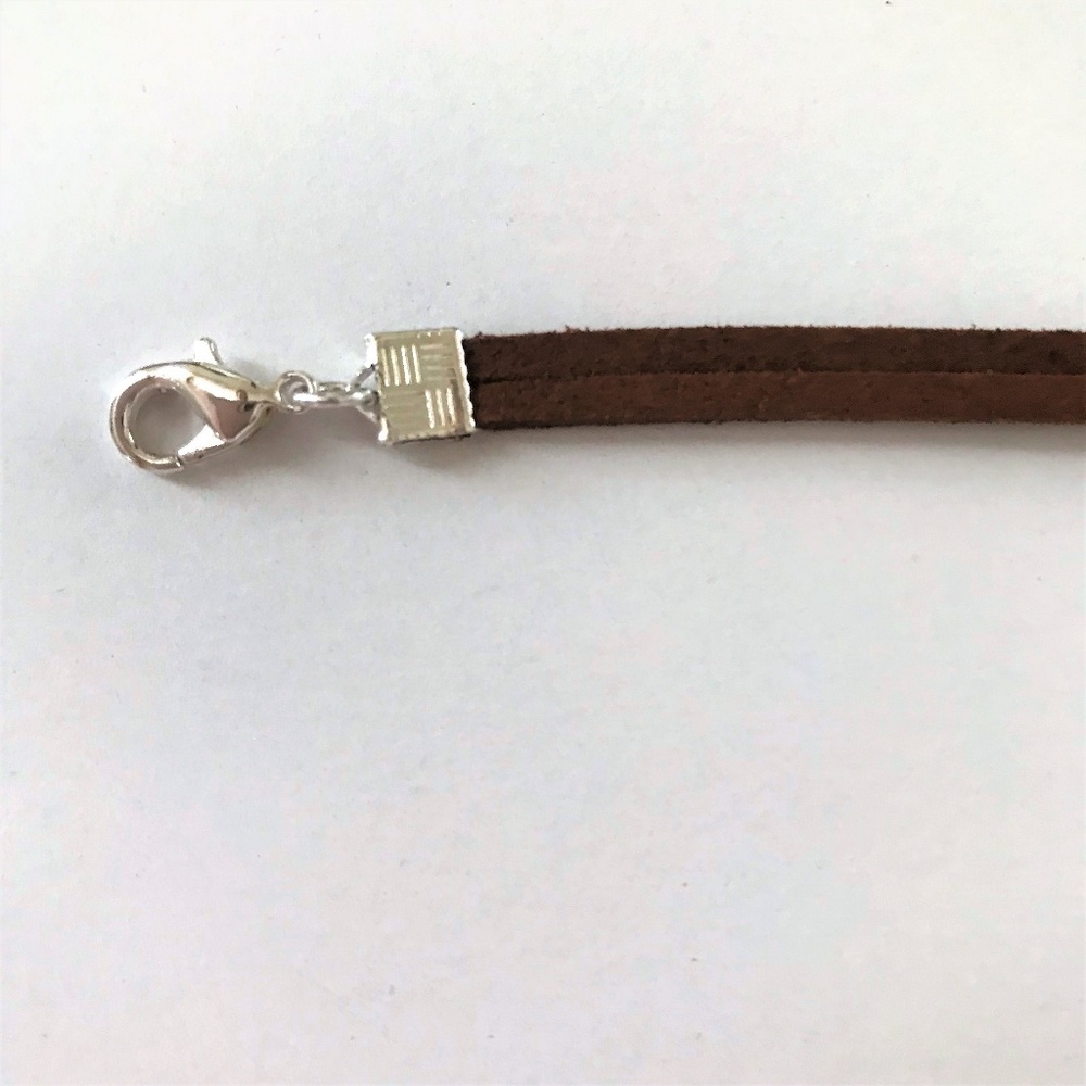 "Mandy" Suede Choker Necklace With Dual Band Ring - Picture 4 of 6